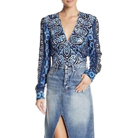 Free People Womens‎ Medium Blue Long Sleeve Deep V Neck Cropped Top - Picture 13 of 13